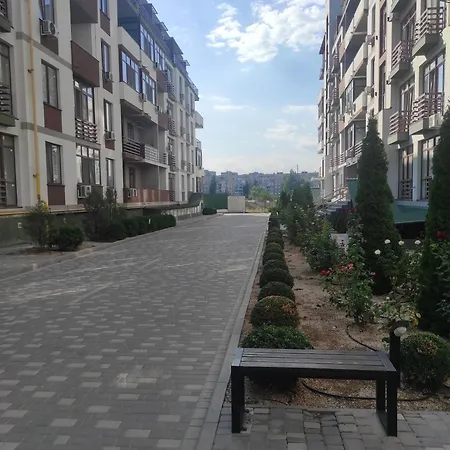 смарт на улице бувалкина бывшая бочарова דירה